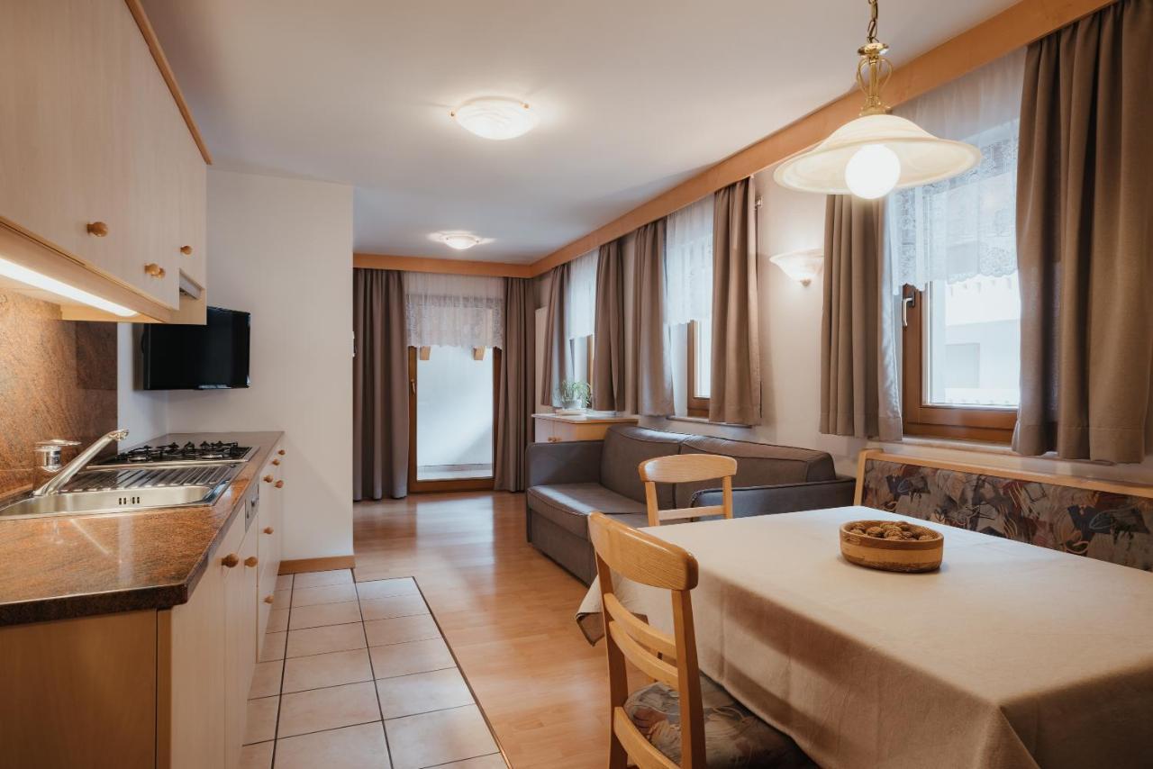 Residence Chalet Pinis Corvara In Badia Exterior foto